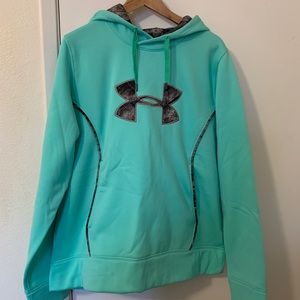 NWOT Womens Under Armour hoodie